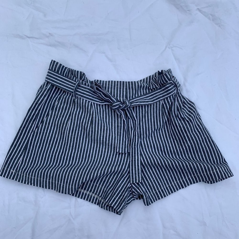 100%cotton,blue&white stripe shorts